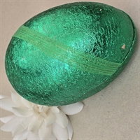 pap-paeskeaeg-groent-metalfolie-beklaedt-groen-sloejfe-gammel-paeskepynt-GDR